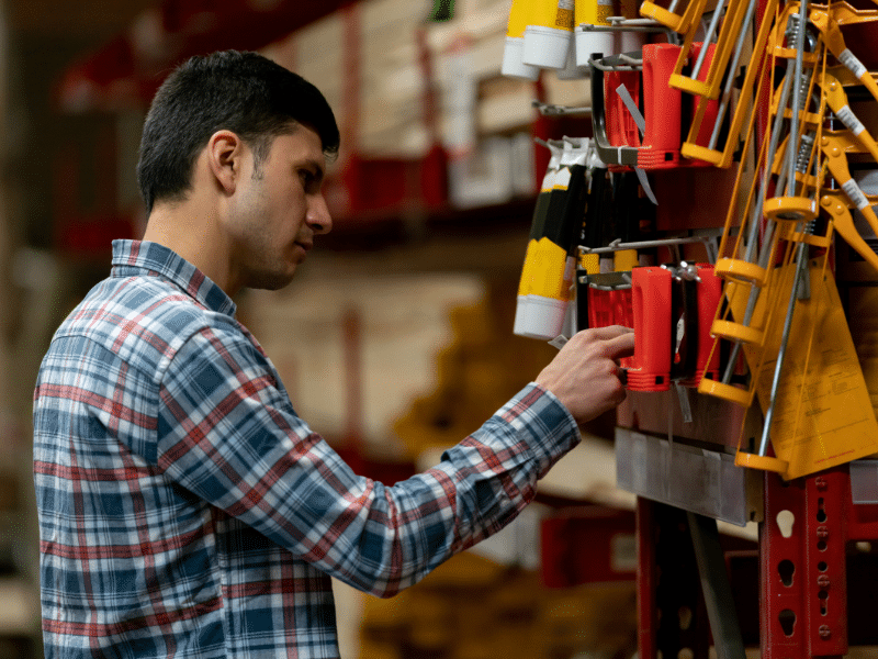 buying tools at a pawnshop